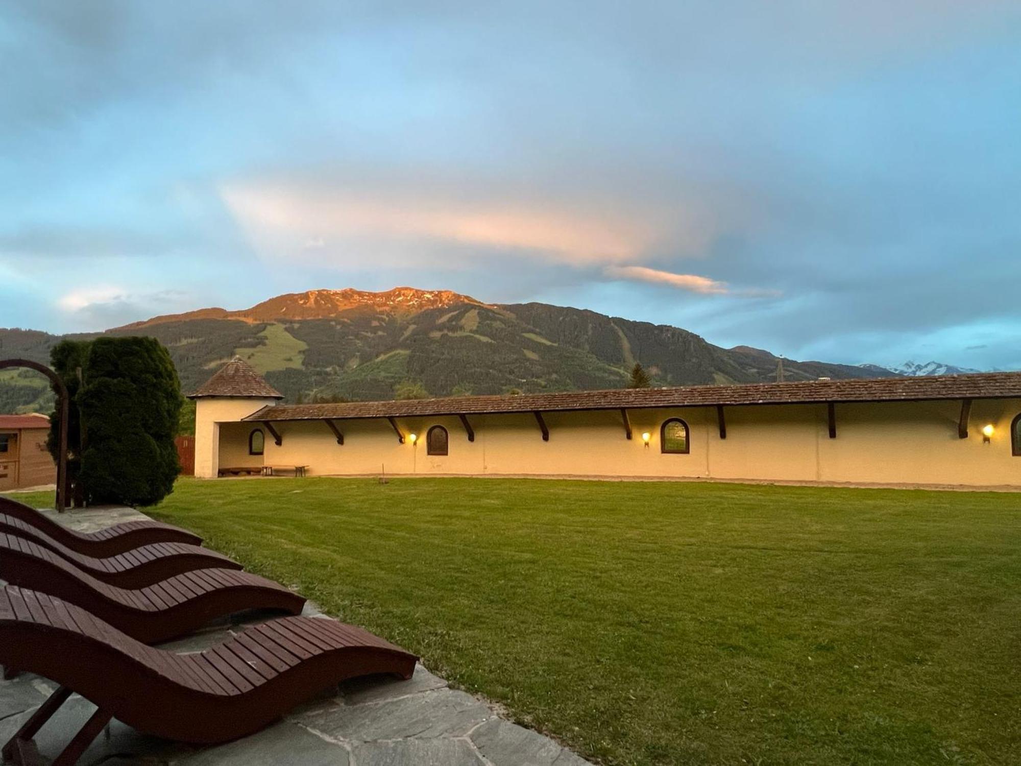 Clc Alpine Centre Hotel Saalfelden Exterior foto
