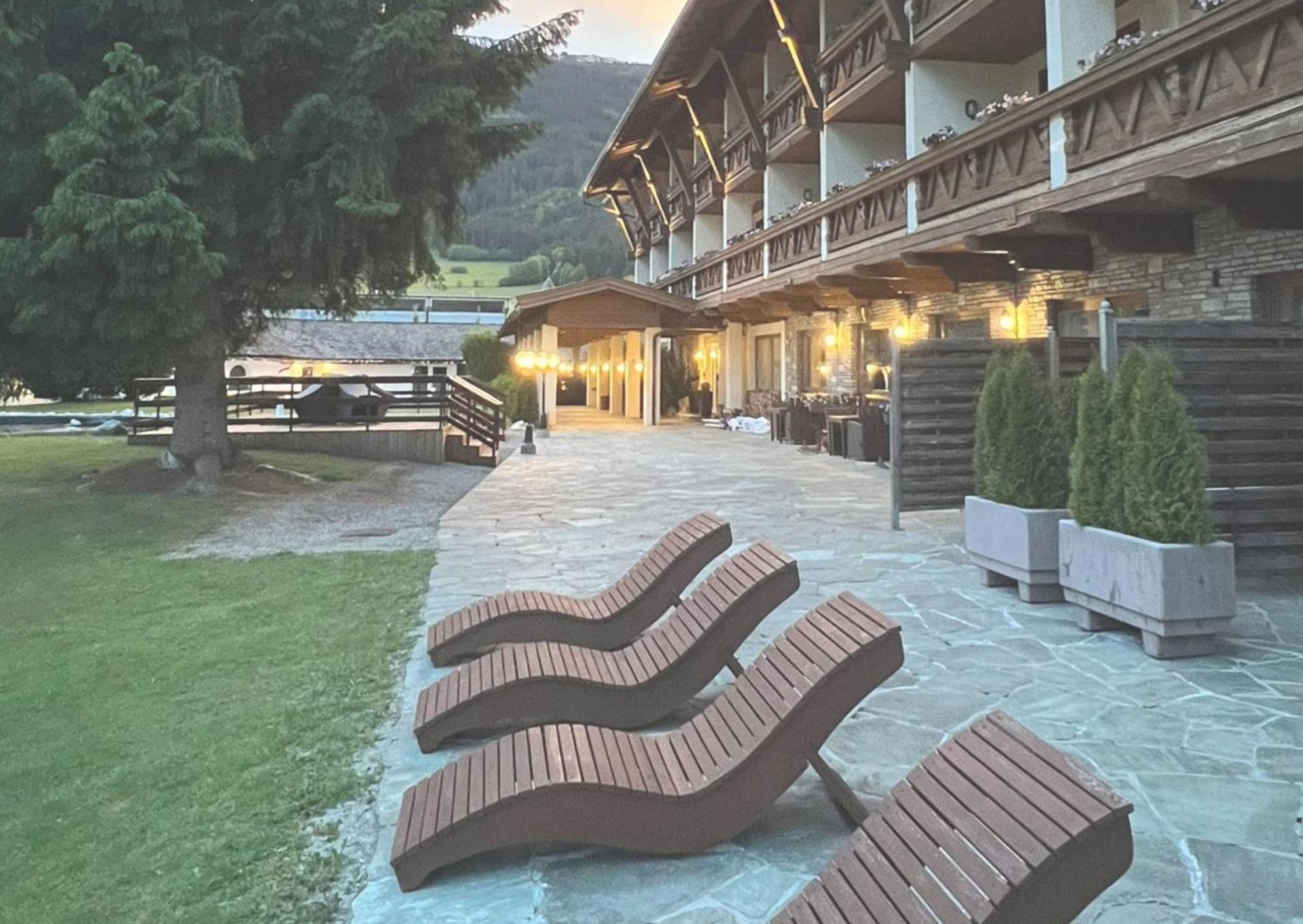 Clc Alpine Centre Hotel Saalfelden Exterior foto