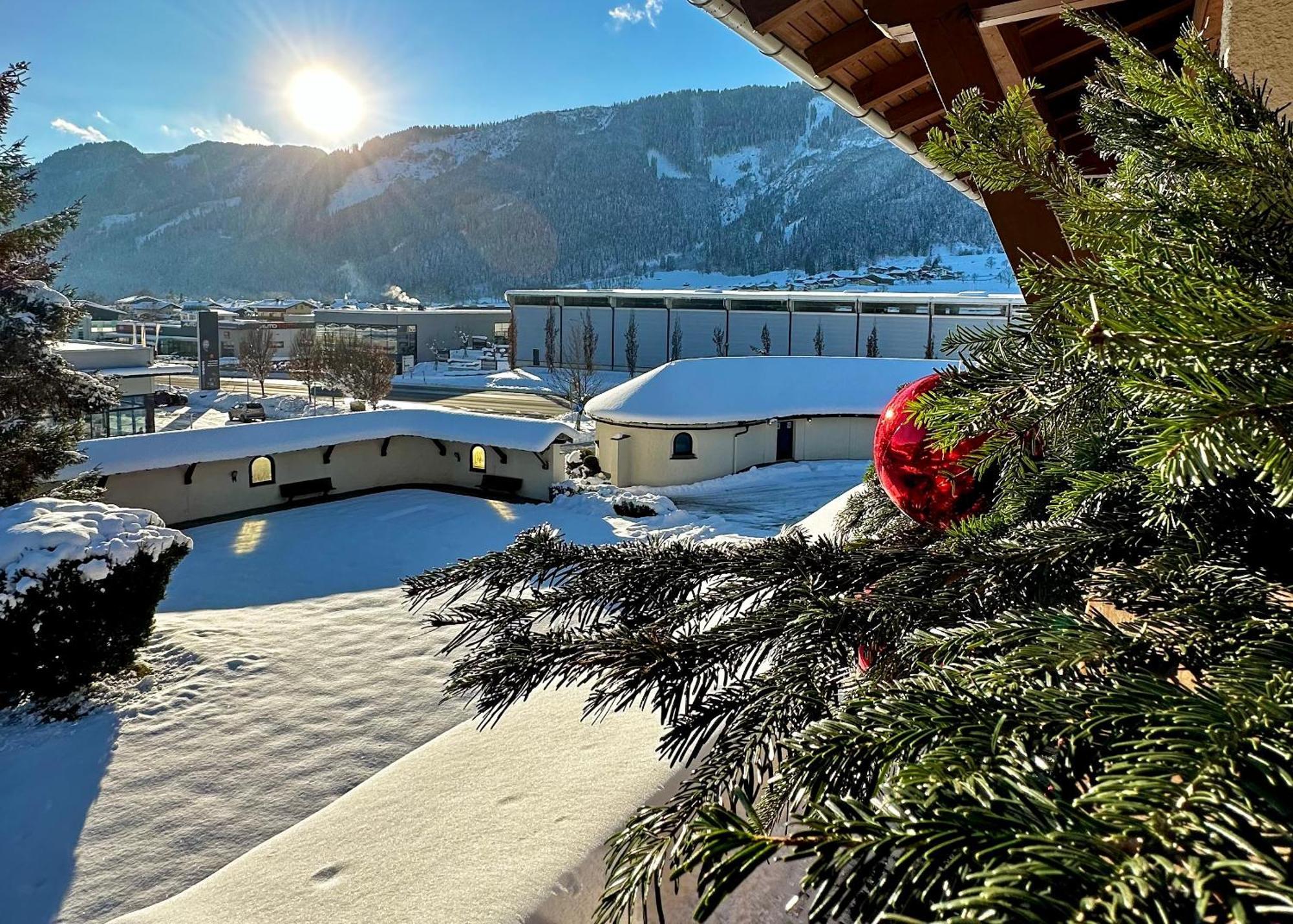 Clc Alpine Centre Hotel Saalfelden Exterior foto